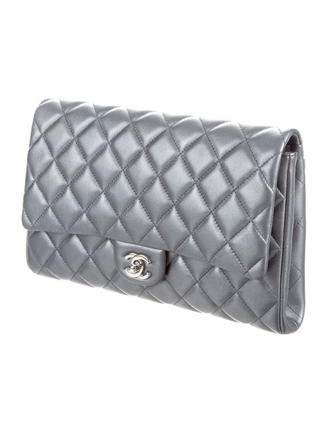 chanel quilted new clutch